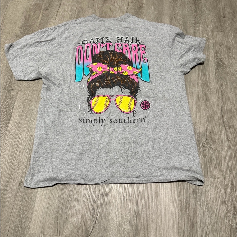 Simply Southern Gray T-Shirt with Vibrant Graphic
